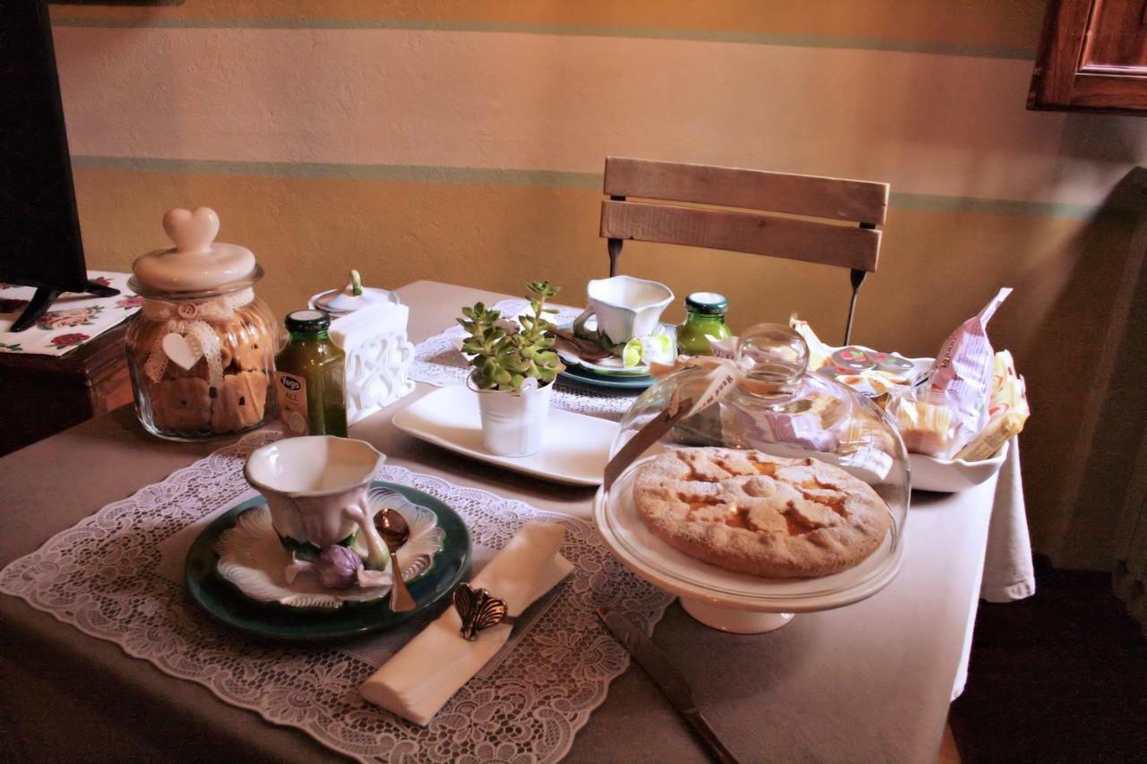 L'Ape Regina Apartment Ферара Екстериор снимка